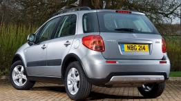 Suzuki SX4 FL - widok z tyłu