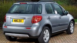 Suzuki SX4 FL - widok z tyłu