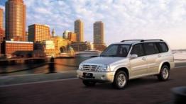 Suzuki Grand Vitara XL7 - widok z przodu