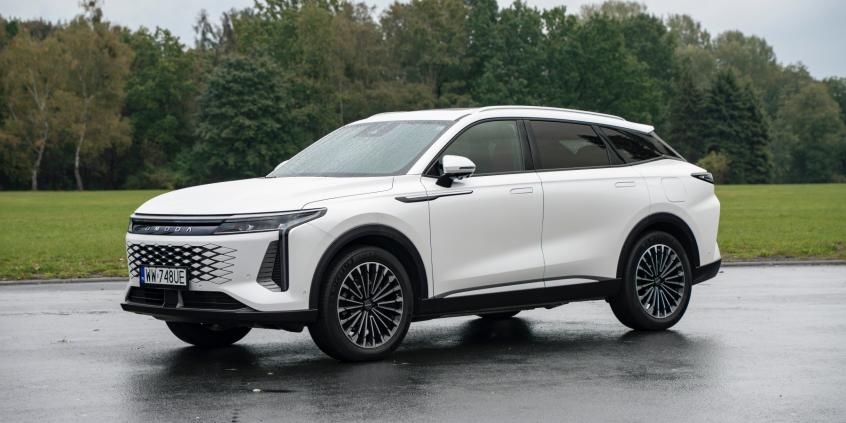 Omoda 9 Super Hybrid to absolutny hit. Nawet, jeśli nie jest idealna