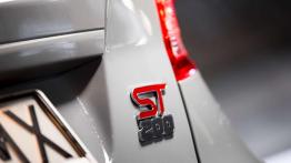 Ford Fiesta ST200 – tylko nie mów do mnie „mała”!