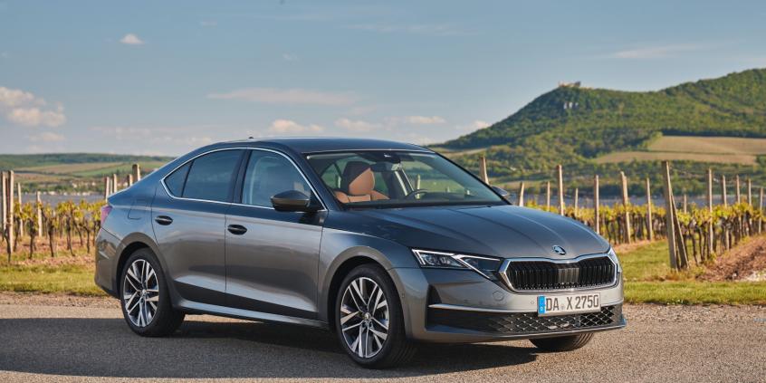 Škoda Octavia 2026: Essence vs Selection. Analiza bazowej wersji: co faktycznie dostajemy, a za co musimy dopłacić?