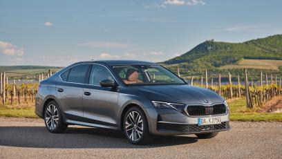 Škoda Octavia 2026: Essence vs Selection. Analiza bazowej wersji: co faktycznie dostajemy, a za co musimy dopłacić?