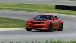 Chevrolet Camaro 1LE - widok z przodu