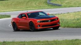 Chevrolet Camaro 1LE - widok z przodu