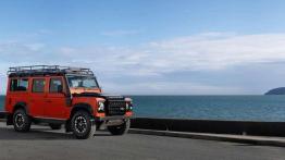 Land Rover Defender - produkcja trwa, ale...