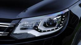 Volkswagen Tiguan Sport&Style - lewy przedni reflektor - wyłączony