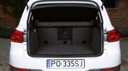 Volkswagen Tiguan Track&Style - tył - bagażnik otwarty