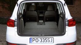 Volkswagen Tiguan Track&Style - tył - bagażnik otwarty