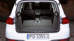 Volkswagen Tiguan Track&Style - tył - bagażnik otwarty