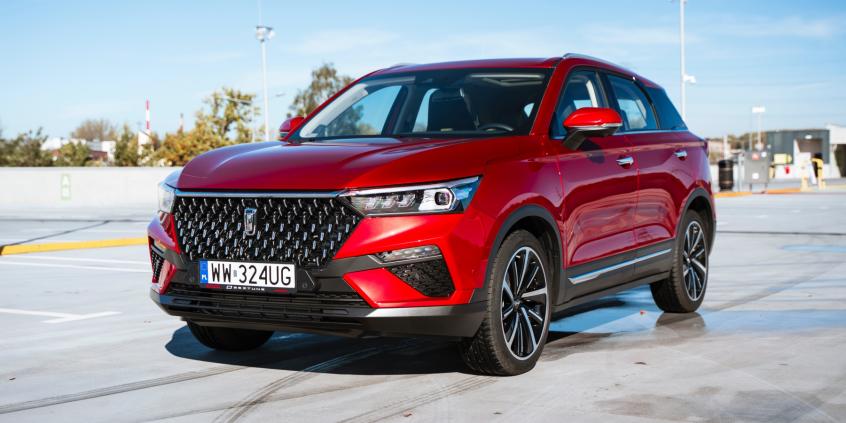 Bestune T77 to pozorna okazja. Ma jednak jedną zaletę