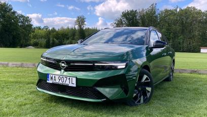 Test: Opel Astra po liftingu to przykład subtelnych zmian. Nowa twarz, te same zalety
