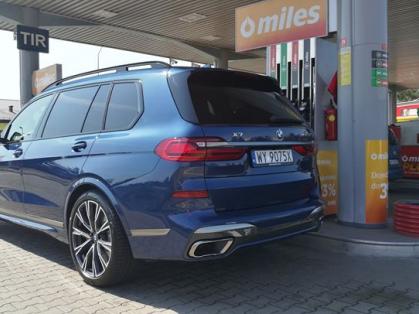 #BMW #X7 #tankowanie #CircleK