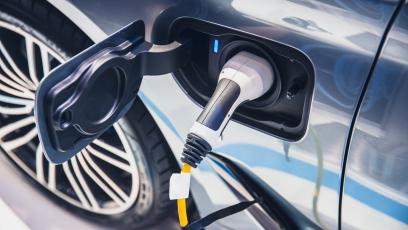 Elektryk za 15 tys. euro? UE naciska, ale producenci mówią o jednym problemie