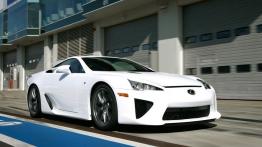 Lexus LFA - widok z przodu