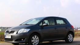 Toyota Auris - godny następca Corolli?