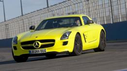 Mercedes SLS AMG E-Cell - widok z przodu