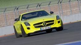 Mercedes SLS AMG E-Cell - widok z przodu