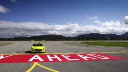 Mercedes SLS AMG E-Cell - widok z przodu