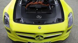 Mercedes SLS AMG E-Cell - maska otwarta