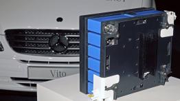 Mercedes Vito E-Cell - przód - inne ujęcie