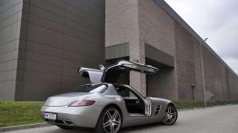 Cudownie szpanerski - Mercedes SLS