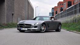 Cudownie szpanerski - Mercedes SLS
