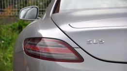 Cudownie szpanerski - Mercedes SLS