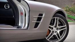 Cudownie szpanerski - Mercedes SLS