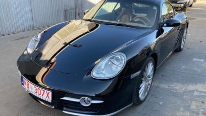 Dolar po 3.55 PLN, a auta z USA tanieją. Co to oznacza dla kupujących w Polsce?