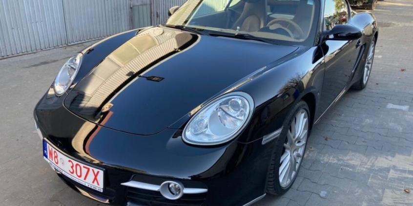 Dolar po 3.55 PLN, a auta z USA tanieją. Co to oznacza dla kupujących w Polsce?