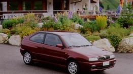 Lancia Delta - prawy bok
