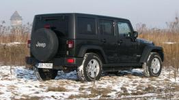 Jeep Wrangler Unlimited Rubicon  - Twardziel w starym stylu