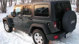 Jeep Wrangler Unlimited Rubicon  - Twardziel w starym stylu