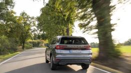 Nowa Skoda Kodiaq jest mocniejsza od RS. Ma 272 KM i jeździ na prądzie ponad 100 km
