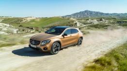 Mercedes GLA odświeżony i z nowym silnikiem
