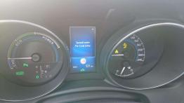 Toyota Auris Touring Sports Hybrid - test długodystansowy po 5 tysiącach km 
