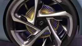 Lexus zaskakuje nie tylko elektrycznym napędem