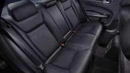 Nowa trzysetka za progiem