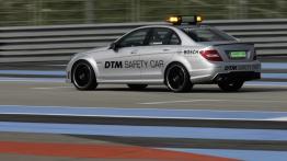 Mercedes C63 AMG 2012 - samochód bezpieczeństwa DTM - tył - reflektory wyłączone