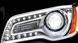 Nowa trzysetka za progiem