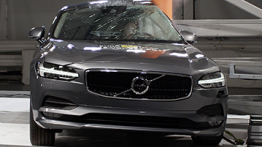  Volvo S90 D4 'Momentum'