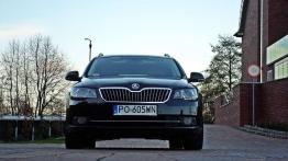 Skoda Superb Kombi 1.8TSI DSG - z delikatnym makijażem