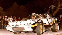 Na początku wytwór szalonego umysłu, a potem...