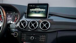 Mercedes B200 - familijne premium