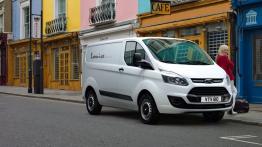 Ford Transit Custom - widok z przodu