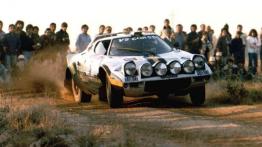 Na początku wytwór szalonego umysłu, a potem...