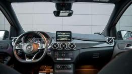Mercedes B200 - familijne premium