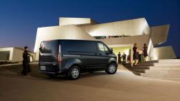 Ford Transit Custom - widok z tyłu
