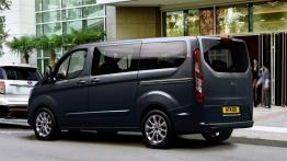 Ford Transit Custom - widok z tyłu